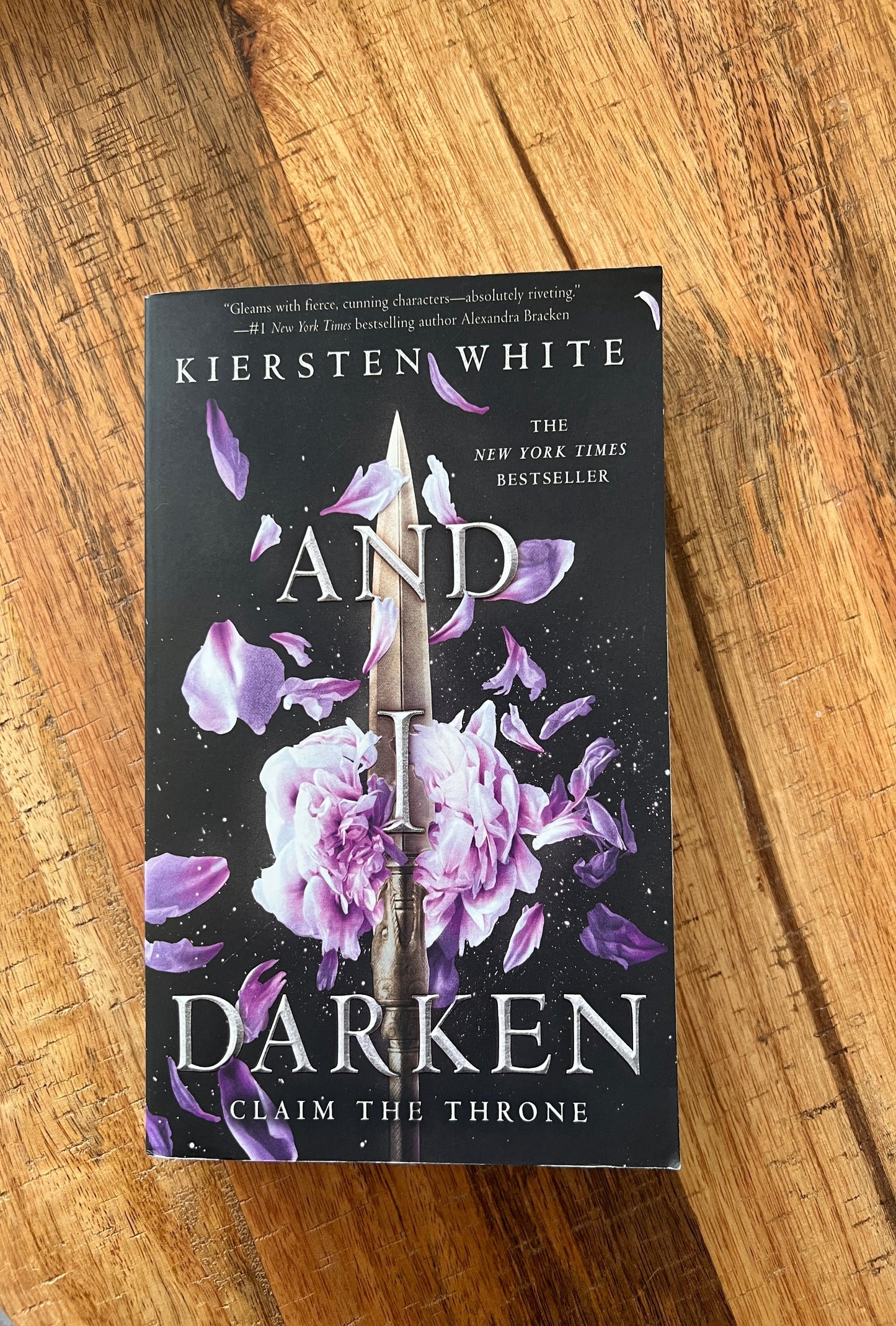 And I Darken (The Conqueror's Saga #1)